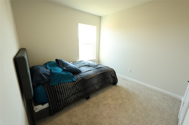 Building Photo - 428 Lgt Smt Dr