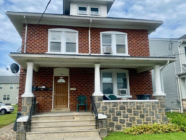 Primary Photo - 138 N 9th St