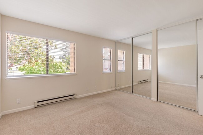 Building Photo - Charming 2-Story Home with Pool Access in ...