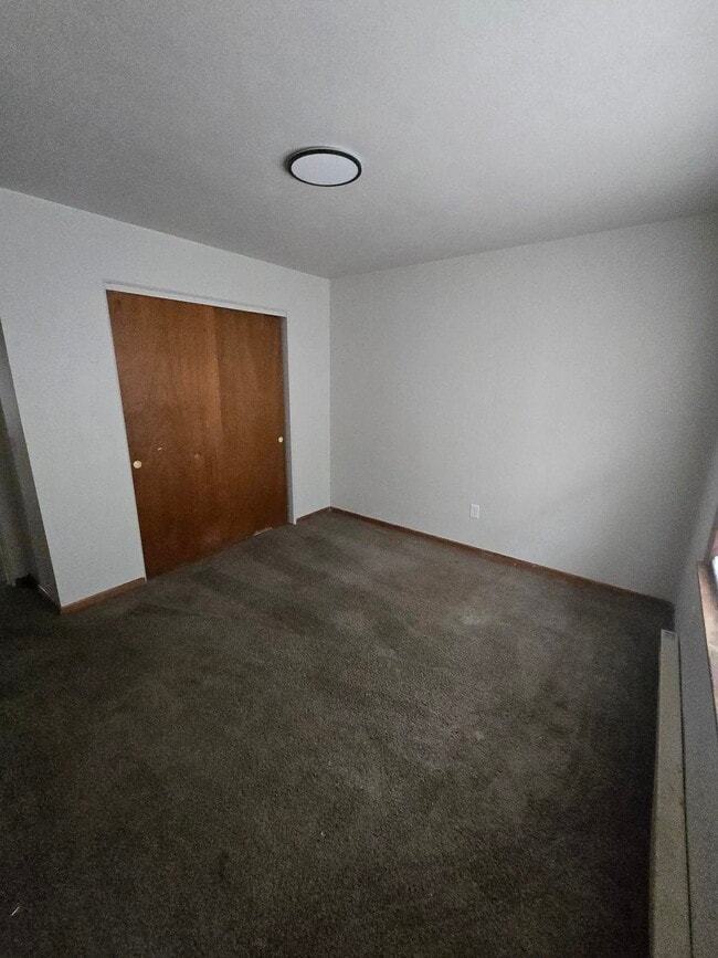 Building Photo - Kennedy