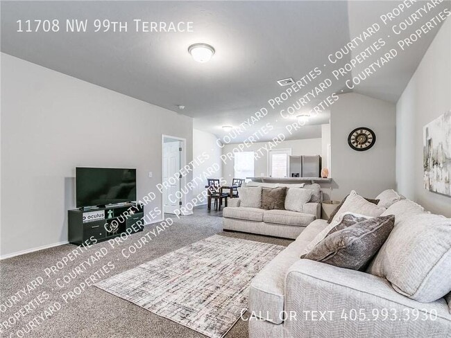 Building Photo - 11708 NW 99th Ter