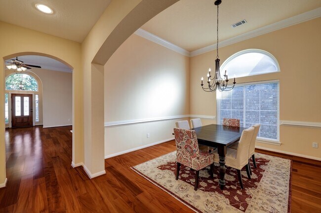 Building Photo - 5022 Coral Gables Dr