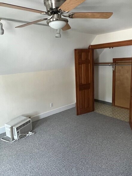 Building Photo - 16 Sullivan Rd