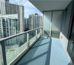 Building Photo - 1300 Brickell Ave