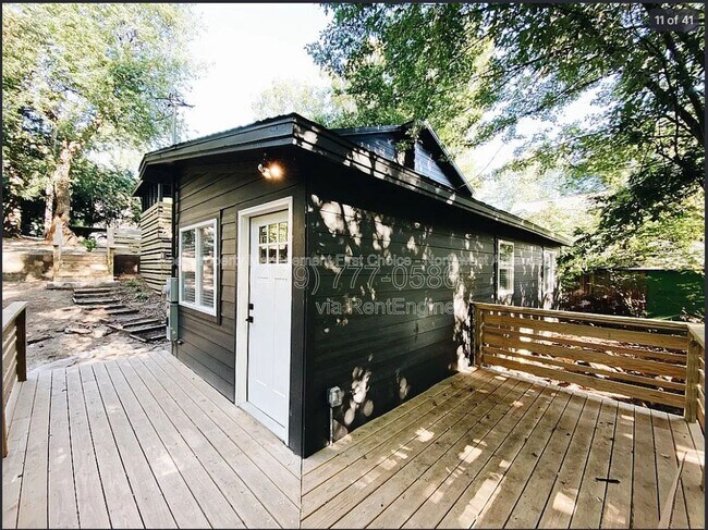 Building Photo - 112 S University Ave