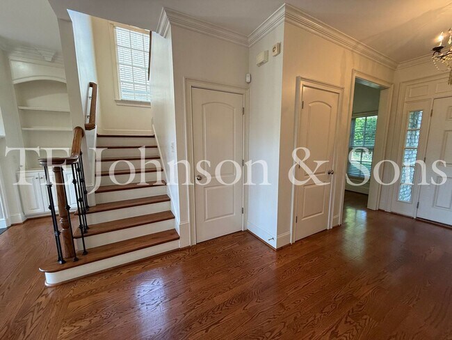 Building Photo - 5540 Brookberry Farm Rd