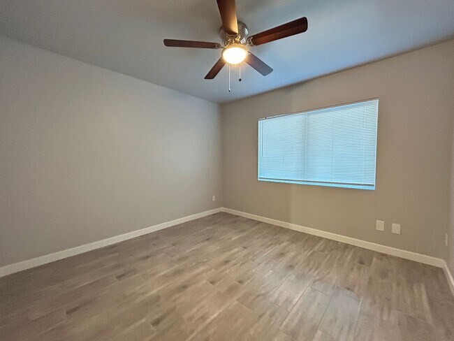 Building Photo - Brand New Remodel, 2 Bedroom, 2 Bathroom, Great Location