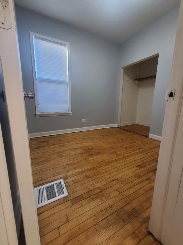 Building Photo - 1725 N Cicero Ave