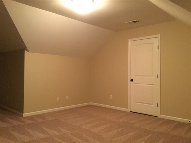 Building Photo - 5966 Armadale Dr