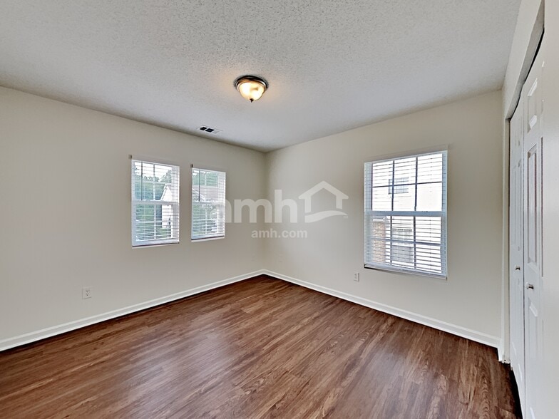 Building Photo - 6012 Ricker Rd