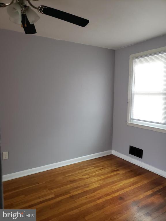 Building Photo - 8561 Harris Ave