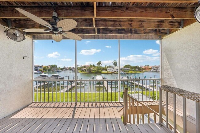 Building Photo - 637 Pinellas Bayway