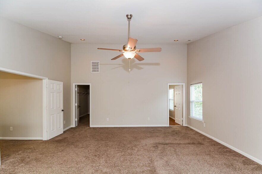 Building Photo - 150 Coalyard Dr