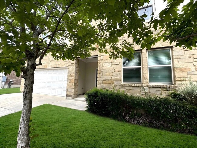 Building Photo - 729 Aliso Trail