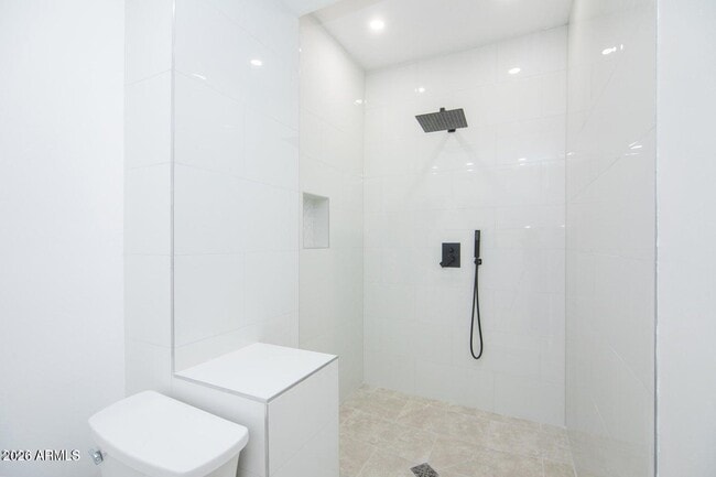 Building Photo - 5621 N 79th St