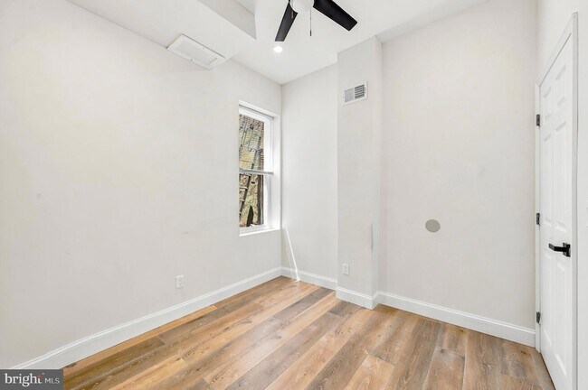 Building Photo - 4124 Westminster Ave