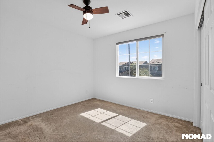 Building Photo - 4611 Chirping St
