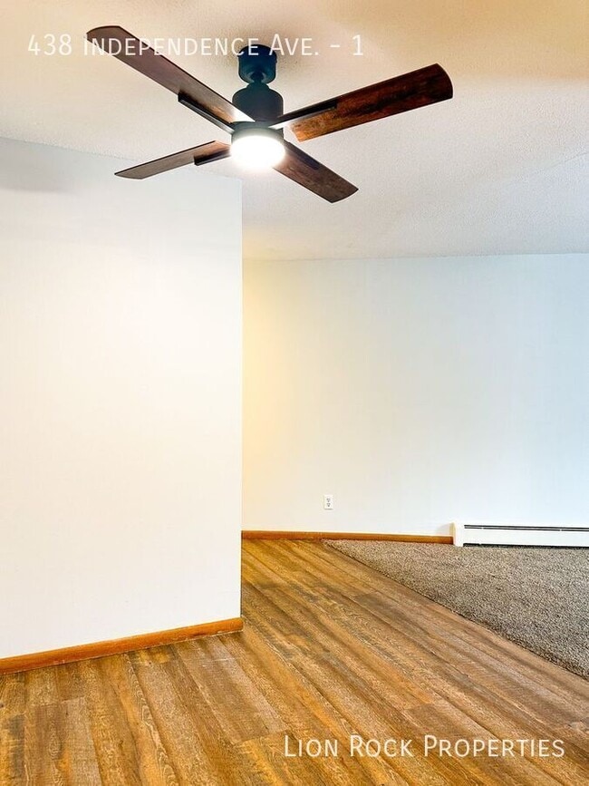 Building Photo - Charming 2-Bedroom Apartment in Champlin f...