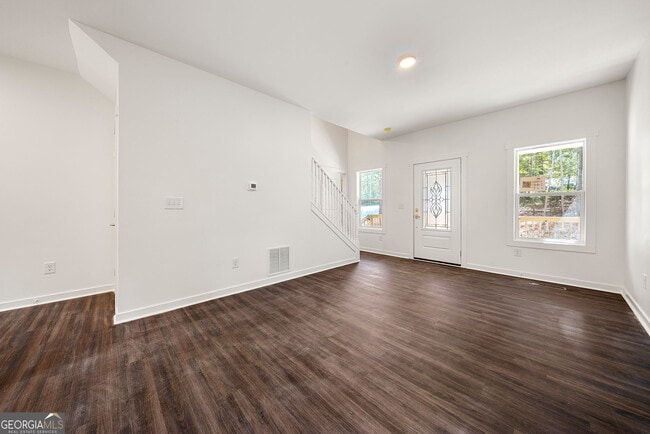 Building Photo - 600 Trump Ct