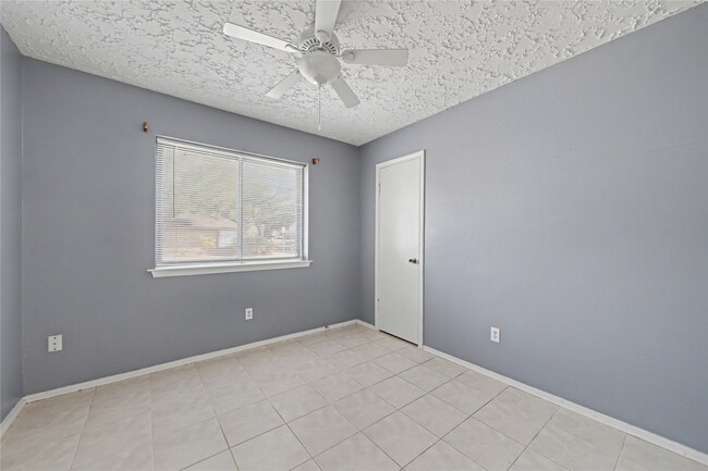 Building Photo - 319 Richvale Ln