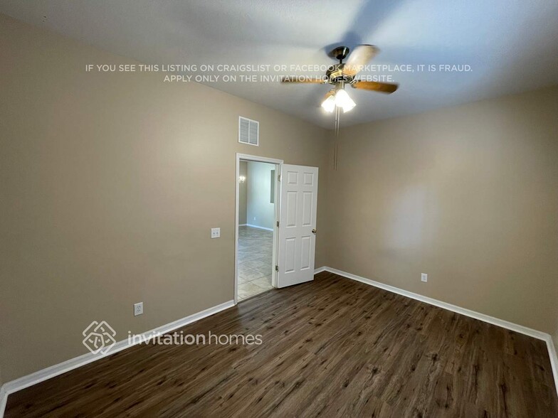 Building Photo - 2508 Silvermoss Dr