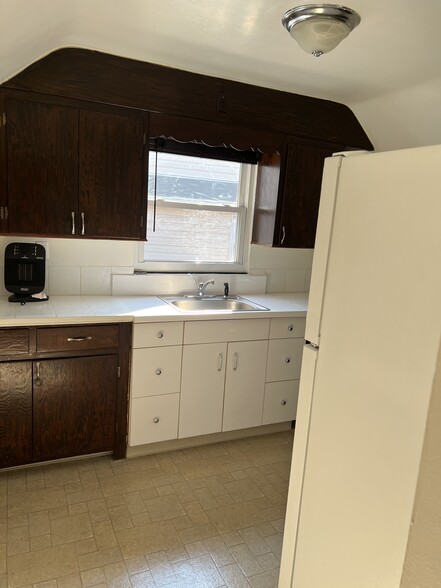 Kitchen - 156 Maple St