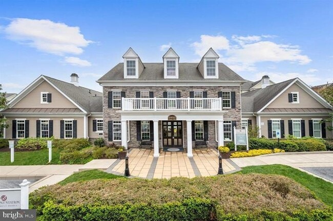 Building Photo - 6625 Latrobe Falls