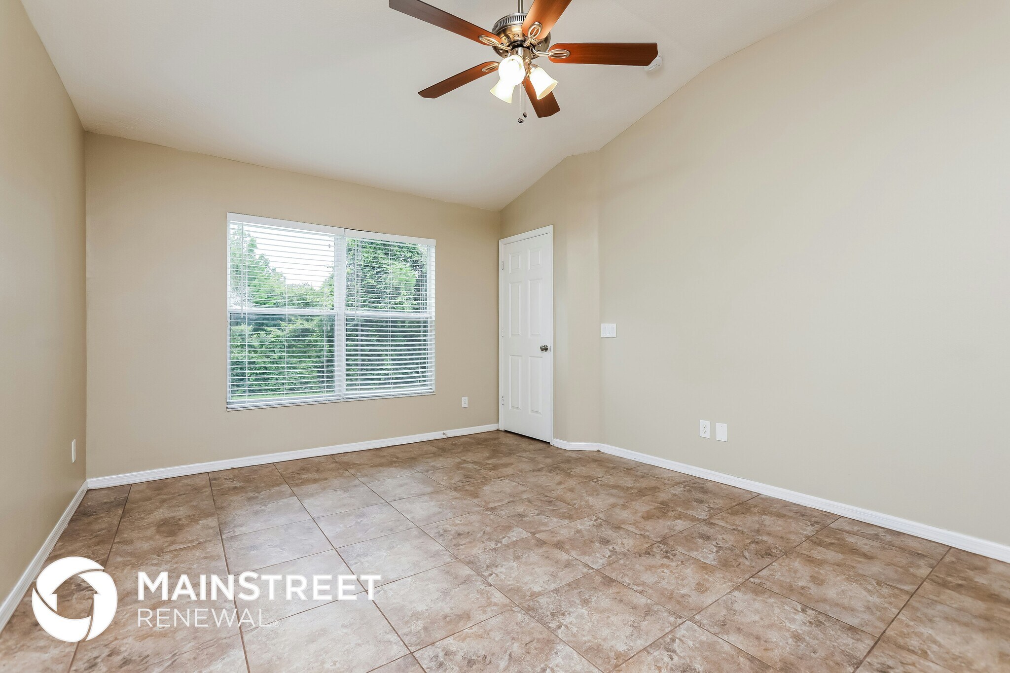 Building Photo - 3131 Branchville Dr