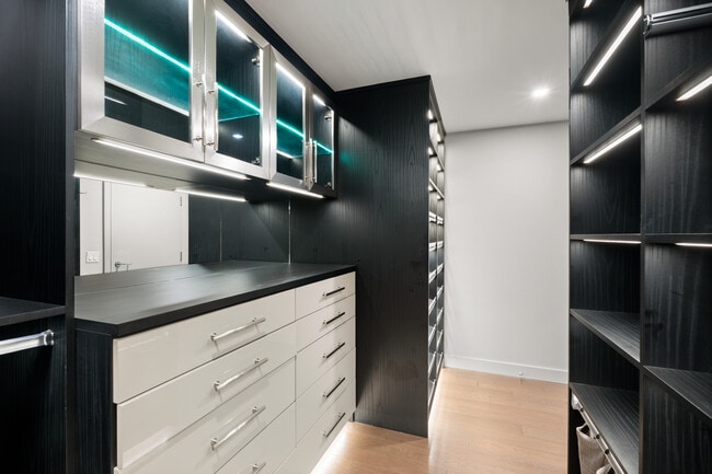 Building Photo - 1388 Kettner Blvd