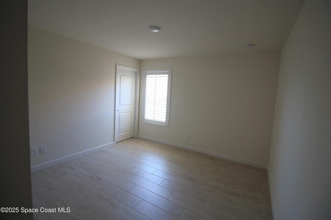 Building Photo - 77 Montecito Dr