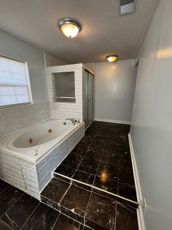 Building Photo - 1226 State Rd S-8-806