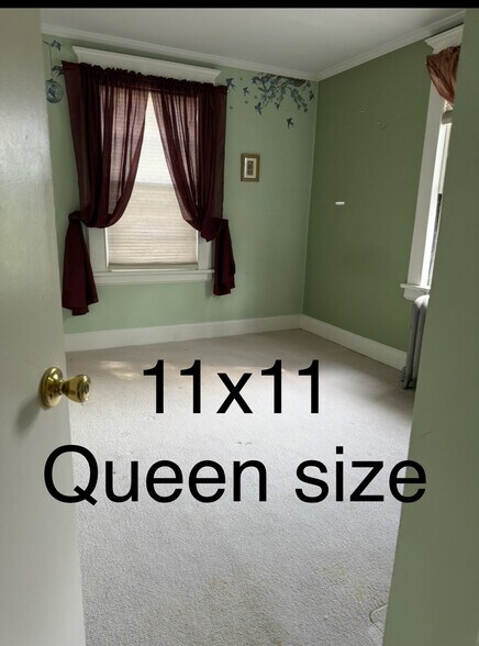 Primary Photo - 18 Fowler St