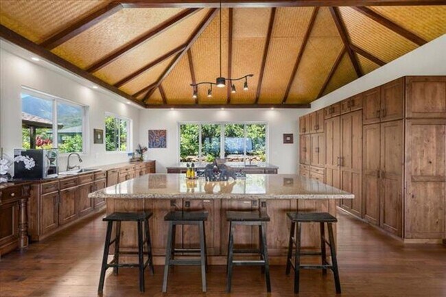 Building Photo - Magnificent Wailuku Country Estate