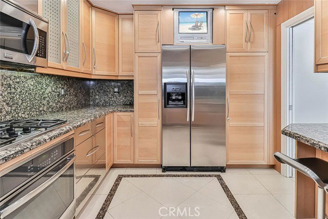 Building Photo - 19051 Los Alimos St