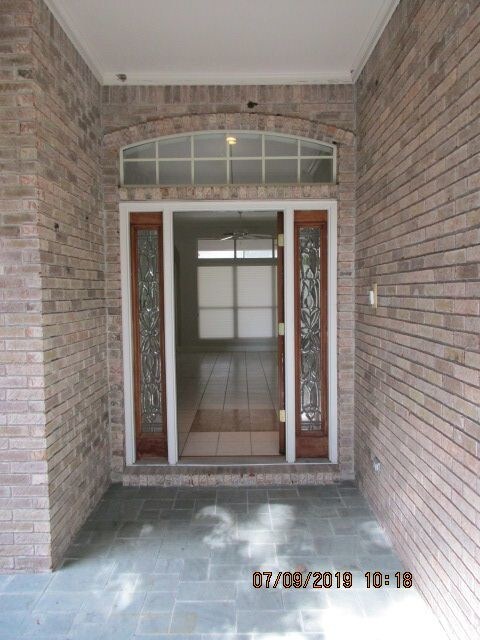 Building Photo - Lovely Queens Harbor Home with Dock