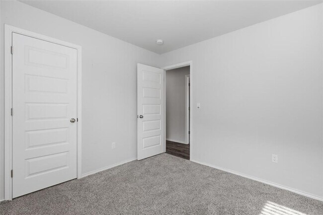 Building Photo - 11832 NW 94th St