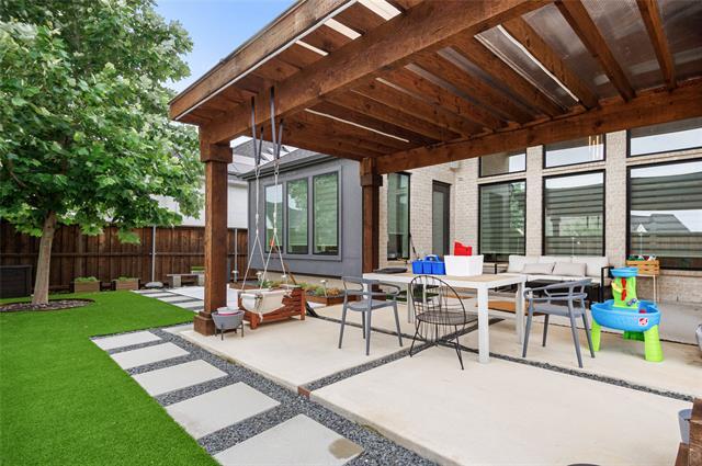Building Photo - 8425 Needlegrass Rd