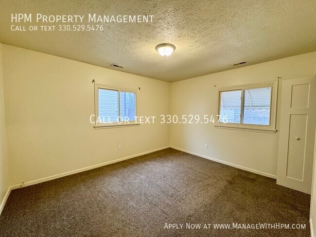 Building Photo - 1062 Merton Ave