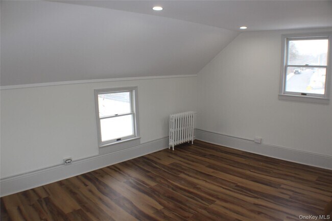 Building Photo - 1710 NY-300