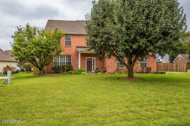Primary Photo - 4 br, 2.5 bath House - 1701 Portway CT.