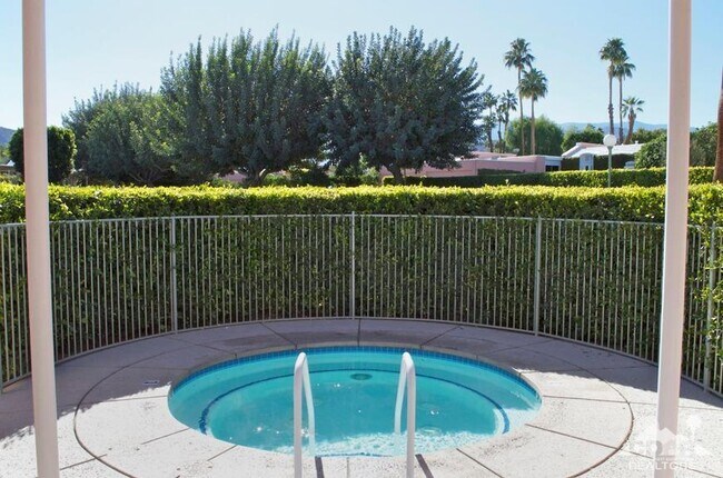 Building Photo - 47483 Marrakesh Dr