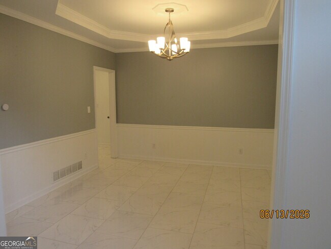 Building Photo - 115 Sutton Ct
