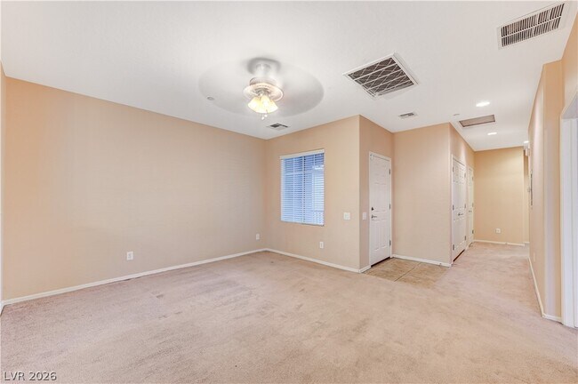 Building Photo - 6868 Sky Pointe Dr