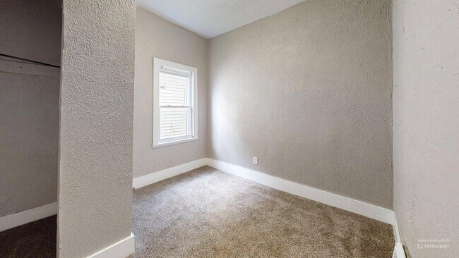 Building Photo - 6011 Pear Ave