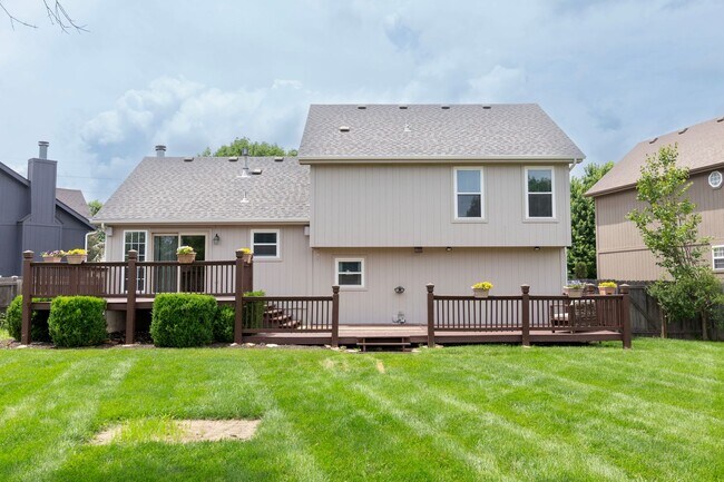 Building Photo - 16131 S Matt Ct