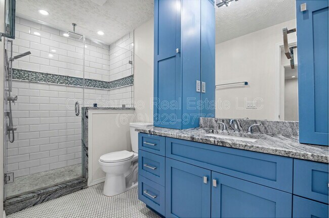 Building Photo - 2110 Augusta Dr