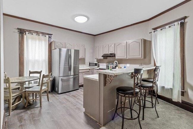 Building Photo - 2027 N 4th St