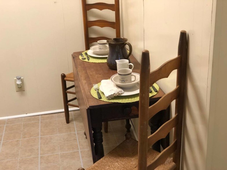 Building Photo - 101 Woodcrest Dr