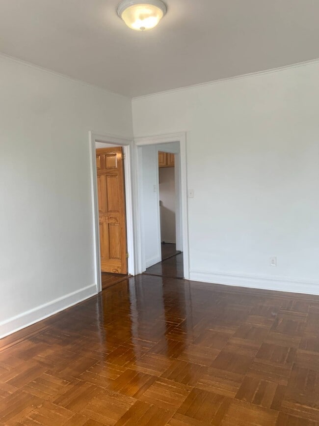 Building Photo - 1423 Noble Ave