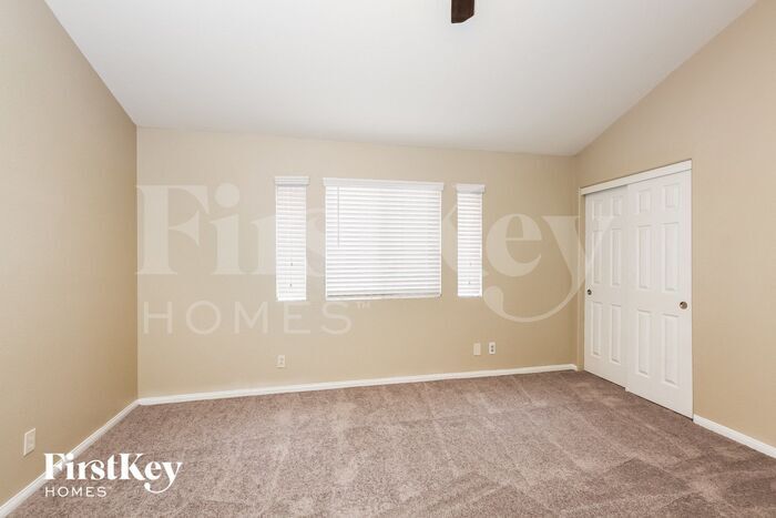 Building Photo - 3312 Hyannis Cir